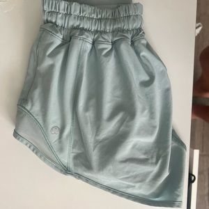 lululemon hotty hot shorts